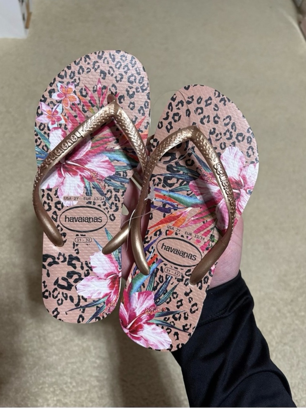 Size 2Y - Havaianas Pink Floral Leopard Crocus Rose Flip Flops with Gold Straps